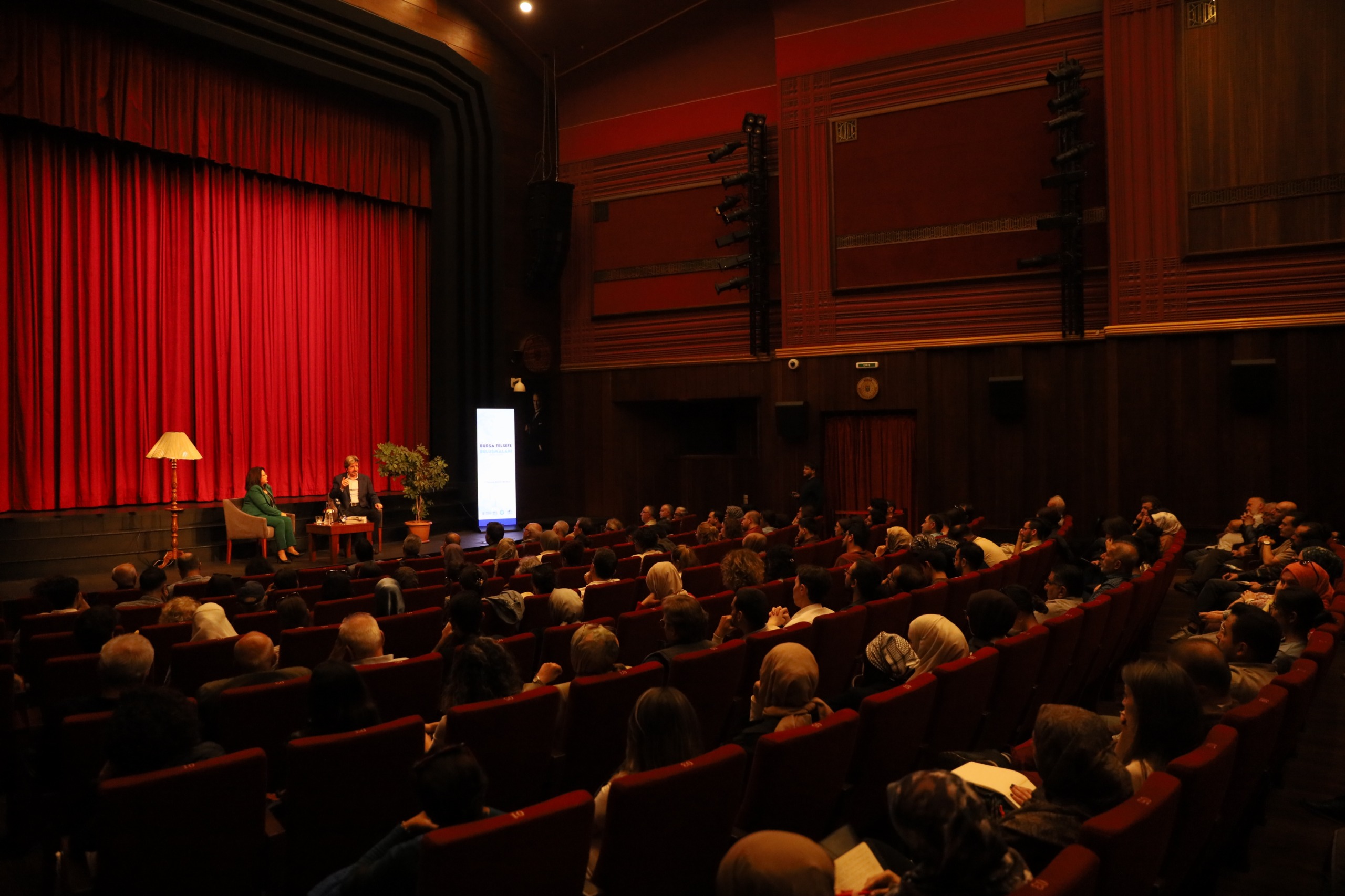 Bursa Felsefe Buluşmaları Prof. Dr. Ferudun Yılmaz ile başladı